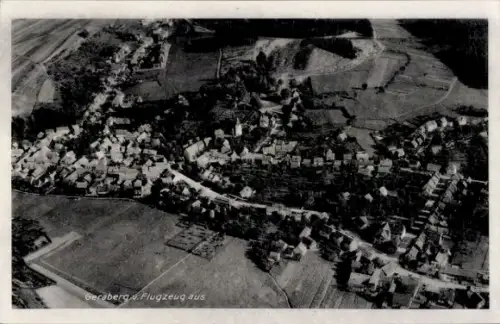 Ak Geraberg in Thüringen, Fliegeraufnahme