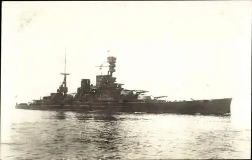 Foto Ak Britisches Kriegsschiff HMS Repulse