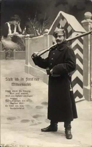 Ak Deutscher Soldat, Wachtposten, Steh ich in finst'rer Mitternacht