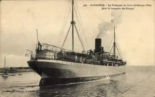 CPA Saint-Nazaire, Le Transport La Loire affrété par l'Etat pour le transport des Forçats