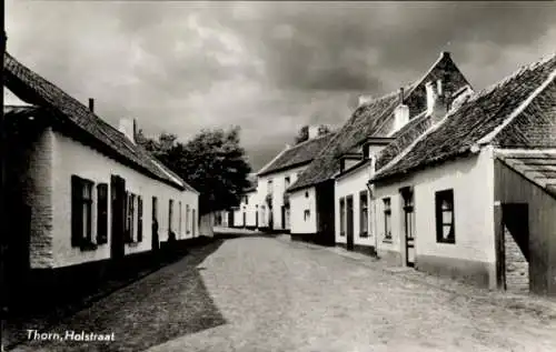 Ak Toruń Thorn Westpreußen,  Holstraat, enge Straße, alte Gebäude, historische Architektur