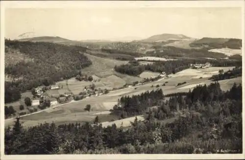 Ak Oberwaltersdorf Niederösterreich, Landschaft mit Bergen, Wälder, Wiesen, kleine Häuser, ruh...