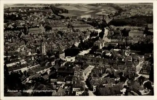 Ak Ansbach in Mittelfranken Bayern, Luftaufnahme von  historische Gebäude, Stadtlandschaft, Lu...