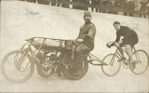 Foto Ak Radrennsport, Fahrrad, Motorrad, Schrittmacher, Alois S.