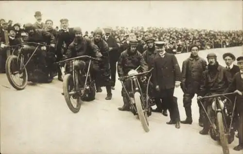 Foto Ak Radrennsport, Start, Teilnehmer