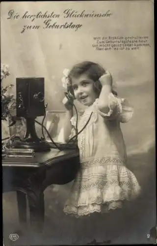 Ak Glückwunsch Geburtstag, Mädchen beim Telefonieren, Telefon