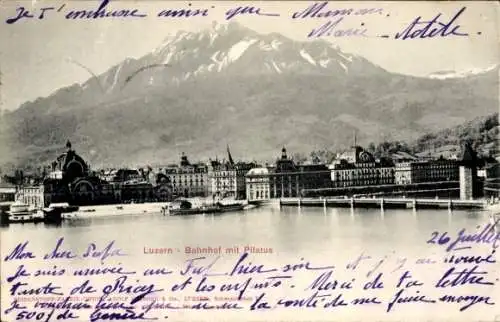 Ak Kanton Luzern Schweiz, Pilatus, Luzern mit Pilatus, Stadtansicht, Bahnhof, Berglandschaft