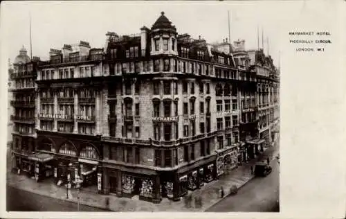 Ak London City England, HAYMARKET HOTEL, Piccadilly Circus,  W.1, Real Photograph