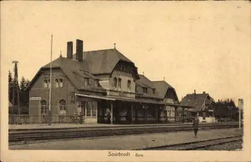 Ak Sourbrodt Weismes Wallonien Lüttich, La Gare, Bahnhof Gleisseite