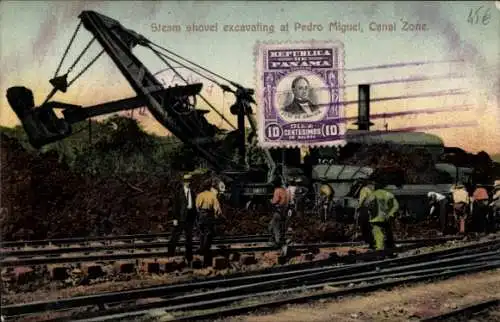 PC Panama, Steam shovel excavating at Pedro Miguel