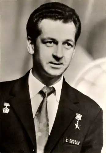 Foto Kosmonaut Witali Iwanowitsch Sewastjanow, Portrait