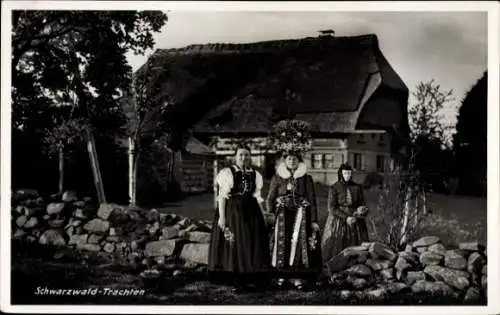 Ak Schwarzwald-Trachten, Frauen in Tracht