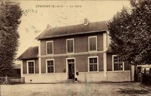 Ak Étréchy Essonne, Bahnhof