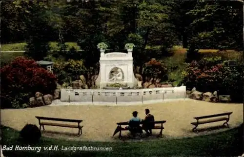 Ak Bad Homburg vor der Höhe Hessen, Landgrafenbrunnen, Parklandschaft, zwei Personen auf Bank,...