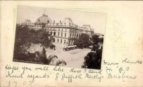 Ak Brisbane Australien, Historisches Gebäude, viele Bäume, schwarze und weiße Fotografie