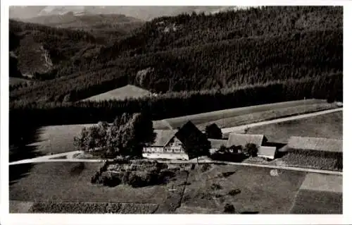 Ak Triberg im Schwarzwald, Fliegeraufnahme, Wirtschaft zur Fuchsfalle