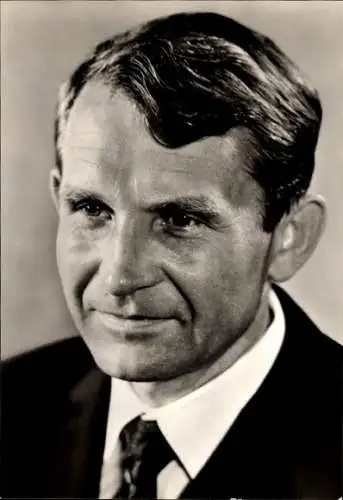 Foto Kosmonaut Oleg Grigorjewitsch Makarow, Portrait