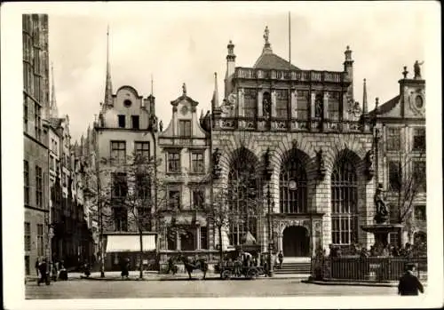 Ak Gdańsk Danzig, Langer Markt, Artuehof, Schnäckengiebel, Portal 17. Jahrhundert
