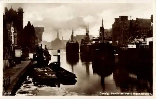 Ak Gdańsk Danzig, Lange Brücke, Schiffe im Hafen, historische Architektur