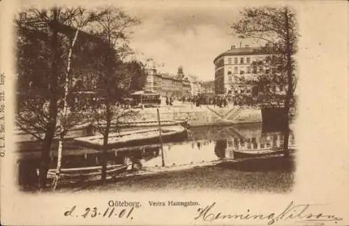 Ak Göteborg Schweden, Historische Stadtansicht, Vestra Hamngatan, Fußgänger, Boote, Gebäude