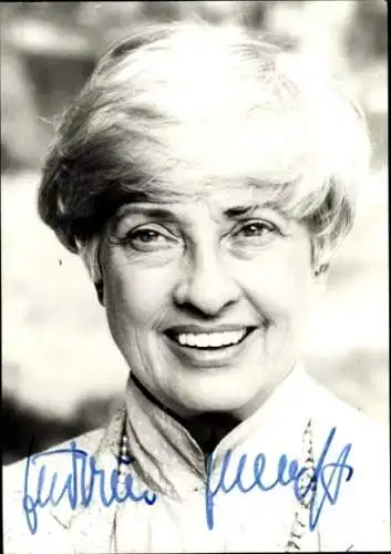 Ak Schauspielerin Gudrun Genest, Portrait, Autogramm