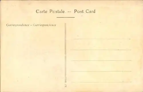 CPA Anglais blessé défendu par son compagnon d'armes, I WK