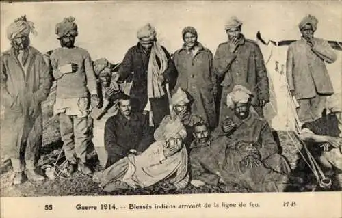 CPA Guerre 1914, Blessés indiens arrivant de la ligne de feu