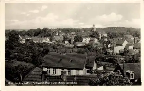 Ak Buckow in der Märkischen Schweiz, Blick auf  Häuser, Wiesen, Wald, Kirche im Hintergrund