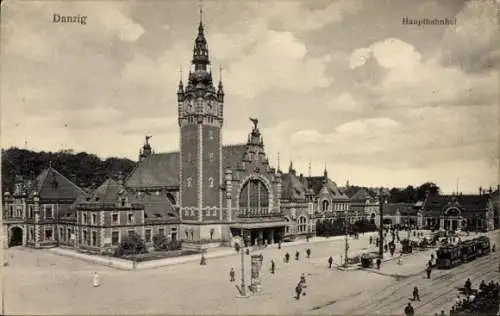 Ak Gdańsk Danzig, Hauptbahnhof, Straßenansicht, Straßenbahn