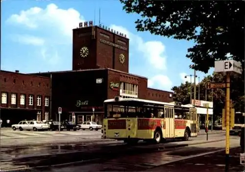 Ak Oberhausen im Ruhrgebiet, Hauptbahnhof, Außenansicht, Bus, Reklame Jägermeister