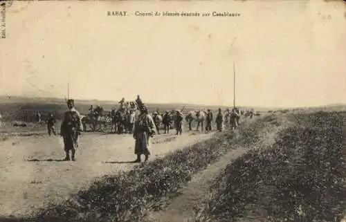 Ak Rabat Marokko, Soldaten, Verletzte, Karren, Landschaft, historische Aufnahme