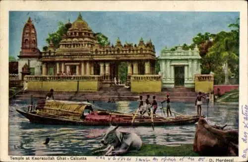 Ak Calcutta Kolkata Kalkutta Indien, Tempel am Keoratollah Ghat, Boot im Wasser, Menschen grup...