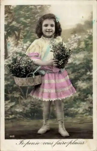 Ak Mädchen mit Blumen, Portrait