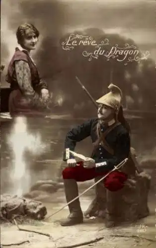 CPA Le rêve du Dragon, Soldat