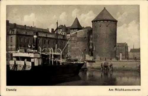 Ak Gdańsk Danzig,  Am Milchkannenturm, Schiff im Hafen