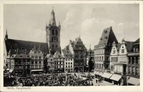 Ak Trier an der Mosel, Hauptmarkt, historische Gebäude, Marktstände, Menschen
