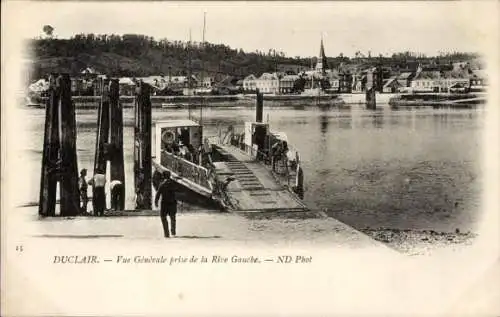 Ak Duclair Seine Maritime, Blick über das Wasser, Fähre, Häuser, Kirche, ruhige Szenerie