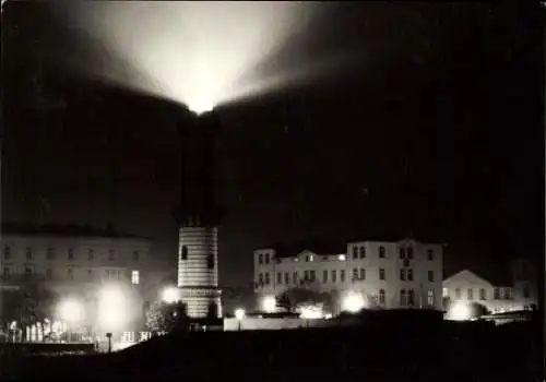 Ak Ostseebad Warnemünde Rostock, Leuchtturm, Nacht
