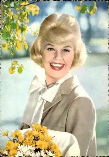 Ak Schauspielerin Doris Day, Portrait