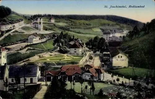 Ak Jáchymov Sankt Joachimsthal im Erzgebirge Region Karlsbad, Teilansicht, Radiumbad