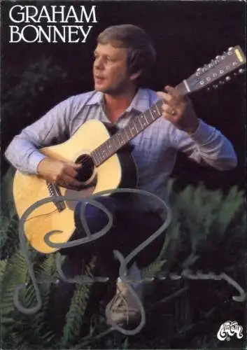 Ak Sänger Graham Bonney mit Gitarre, Autogramm
