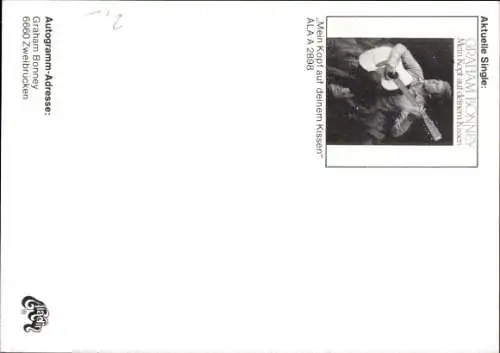 Ak Sänger Graham Bonney mit Gitarre, Autogramm