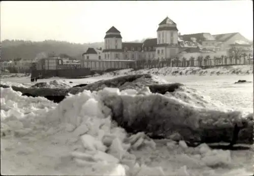 Ak Seebad Binz auf Rügen, Kurhaus, Winter