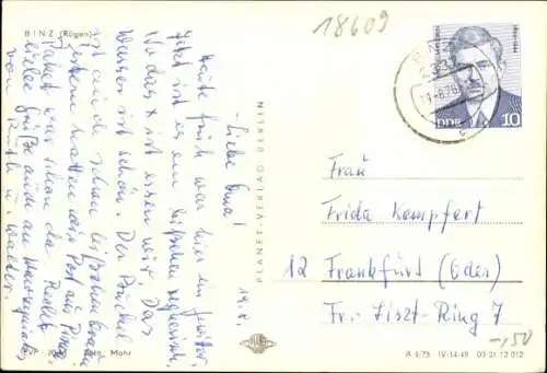 Ak Seebad Binz auf Rügen, Strandansicht, viele Urlauber, historisches Gebäude, Wellen, Sonnens...