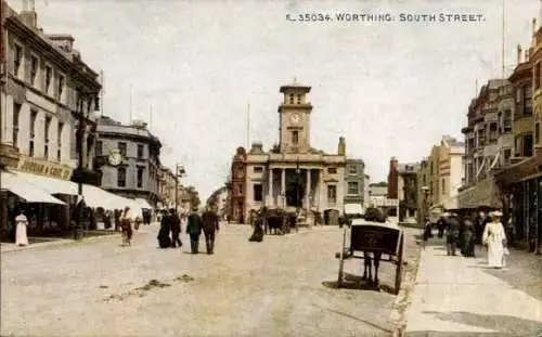 Ak Worthing West Sussex England, Südstraße mit Gebäuden, Menschen und Pferdewagen, Uhr, große Uhr
