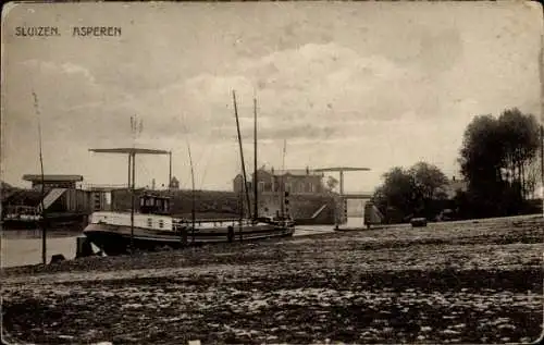 Ak Asperen Gelderland, Sluizen