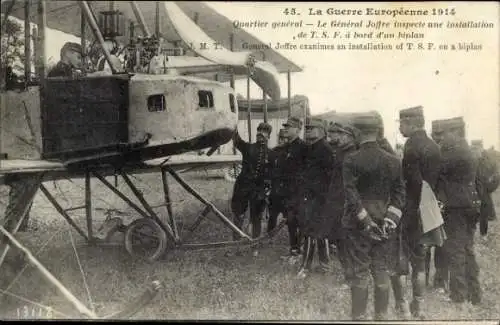Ak General Joffre inspectant le poste de telegraphie sans fil d'un aeroplane, I WK