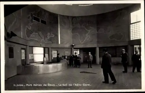 CPA Lyon, Port Aérien de Bron, Le Hall de l'Aéro-Gare