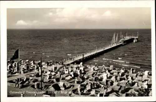 Ak Ostseebad Timmendorfer Strand, Ostseebad  Landungsbrücke, See, Strandkörbe, Segelboote
