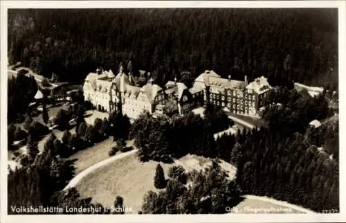 Ak Kamienna Góra Landeshut Riesengebirge Schlesien, Fliegeraufnahme, Volksheilstätte